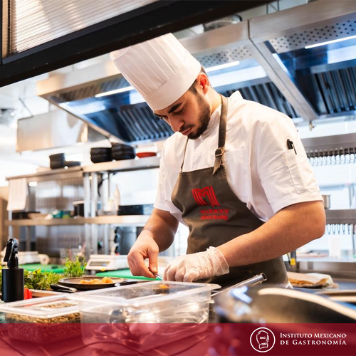 Chef usando el Mise en Place